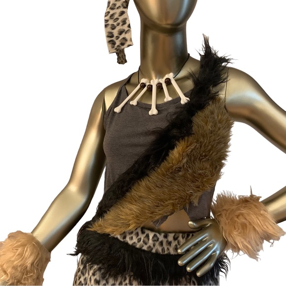 Cave Woman (Jane) Costume Mini Skirt, Top, Headband, Necklace & Bone Size M - Picture 4 of 13